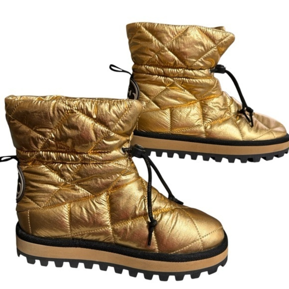 GUESS EUC Leian 2 Gold Womens Logo Booties sz 8.5M‎